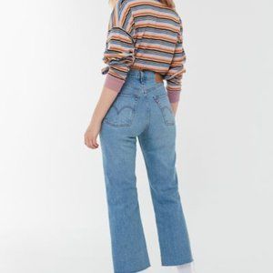 Levi's Ribcage Cropped Flare Jean, NWOT, size 25